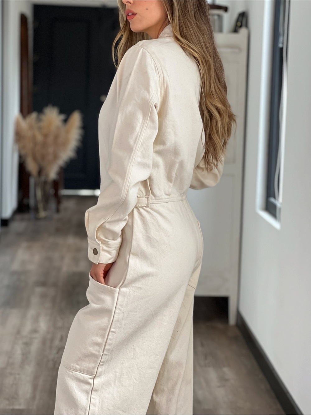 NWOT ZARA Utility Jumpsuit with Front Buttons and Pockets, Long Sleeves, Loose - Picture 4 of 14